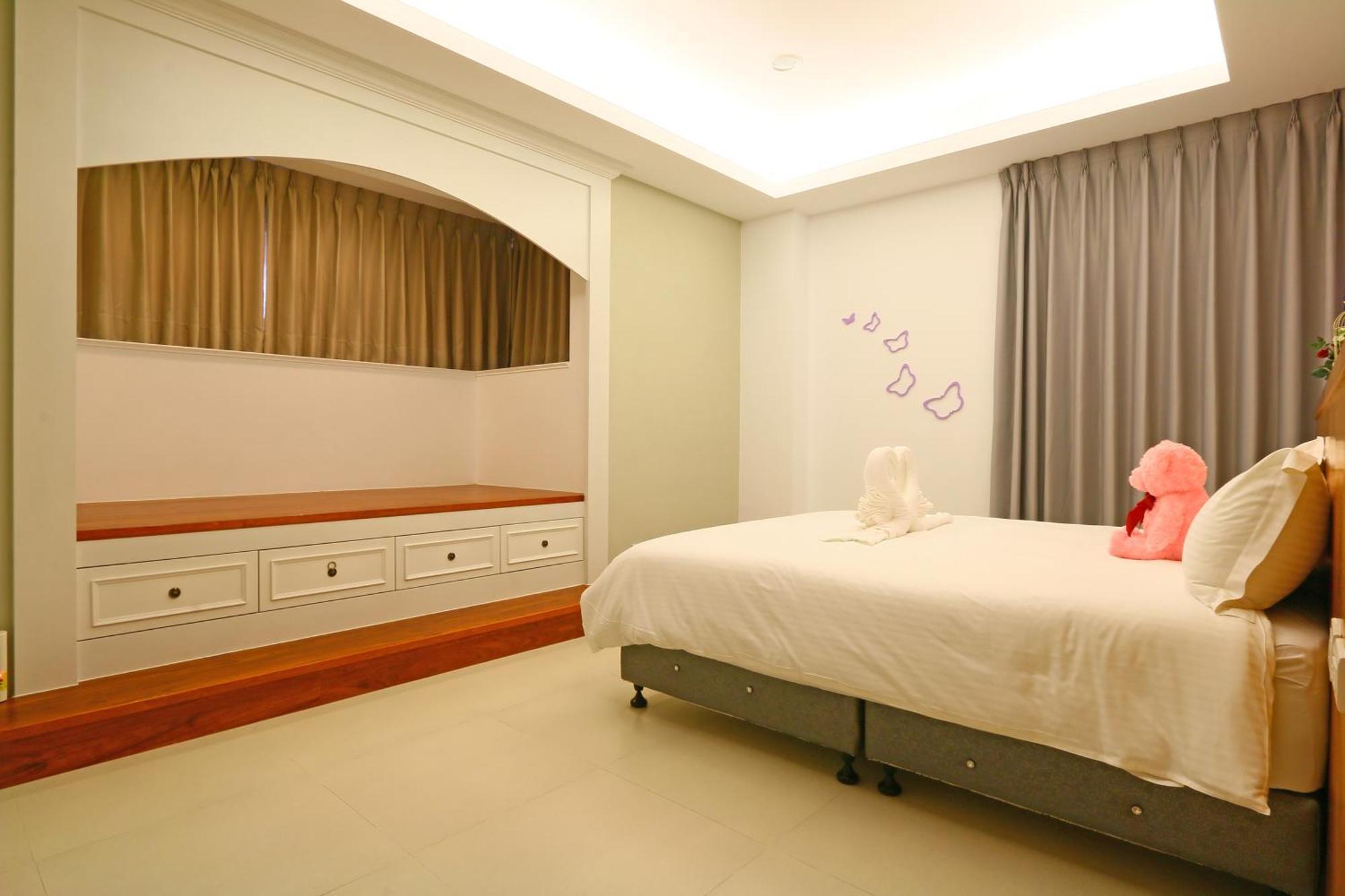 Creekside No.22 B&B Jiali Room photo